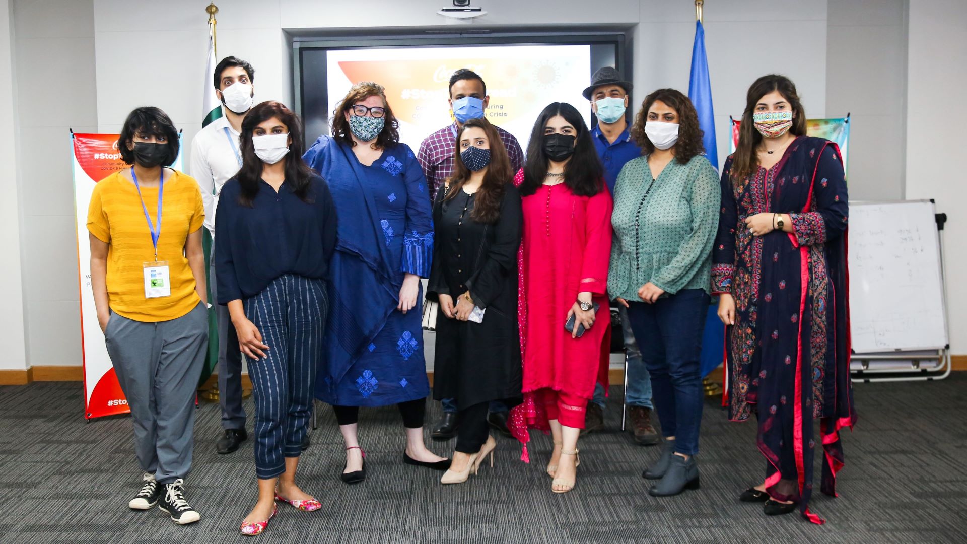 Example of Rozgaar Online freelancers collaborating remotely